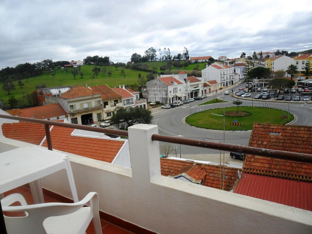 Apartamentos Bau-Doce Cercal do Alentejo 客房 照片
